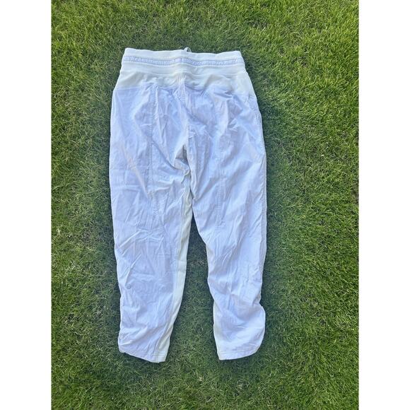 LULULEMON Dance Pant Studio Mid Rise Lined Crop Size 6 25" W6CLWS Beige Tan - Picture 2 of 7